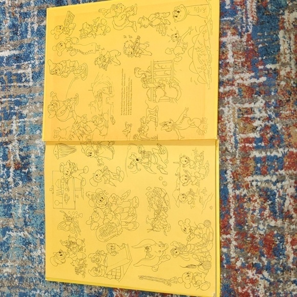 Walt Disney What's Outside, Outdoor Fun Hardback Book 1985 - Picture 4 of 8